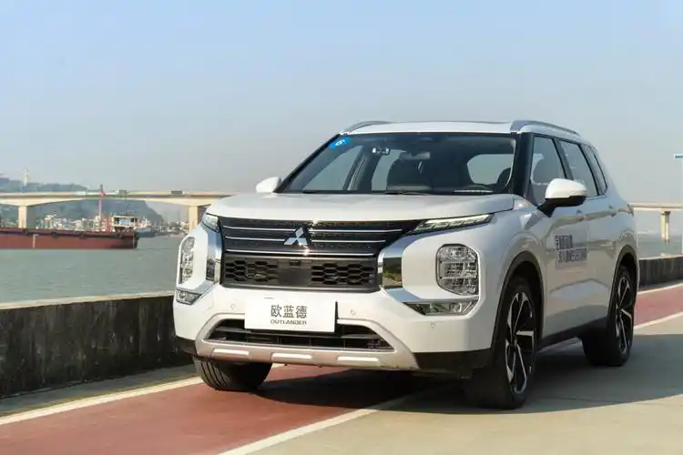 试驾广汽三菱全新欧蓝德- 买车网