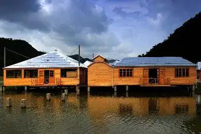 6,小芝碧水湾aa羊岩山茶文化园位于海拔780米的羊岩山上,距离临海市区