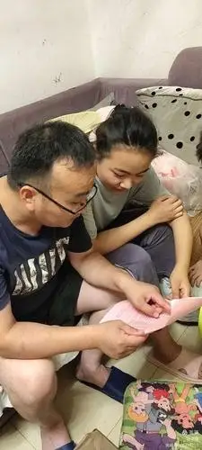 牡丹中学学生家长掀起学习《给家长的一封信》热潮