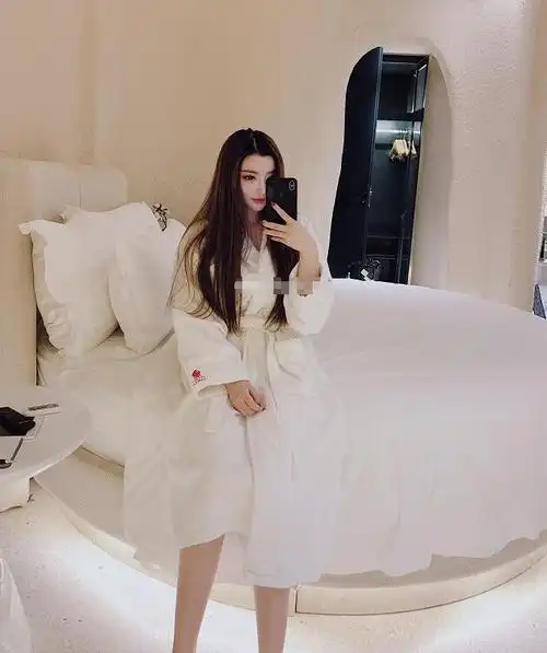 yy主播晓夏高清写真美女主播晓夏图片套图晓夏美腿福利写真