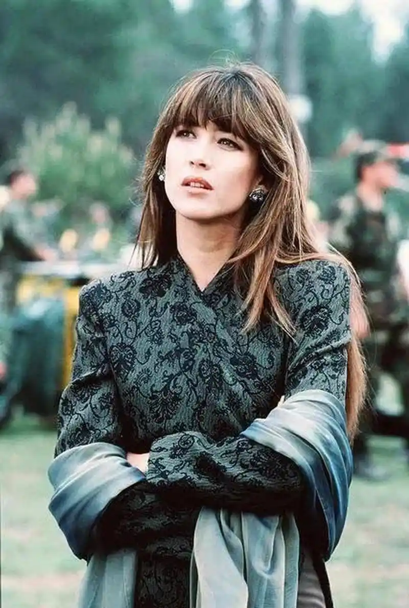 在这张照片中,苏菲玛索展现出了她的大胆魅力!