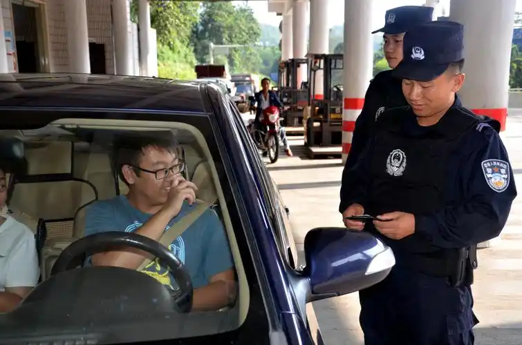 「公安英模立功集体风采」郑兆瑞:驻守云岭雄关的缉毒英雄