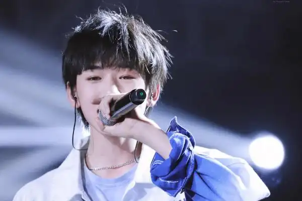 在公布的电视剧演员表中并没有宋亚轩的名字以及角色信息.