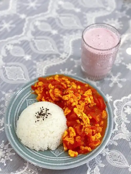 西红柿鸡蛋盖浇饭