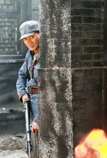 《桐柏英雄》何晟铭饰演赵永生