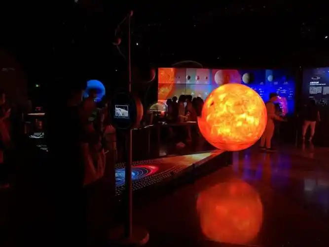 上海天文馆迎3000余名观众压力测试正式参观票将于12日开售