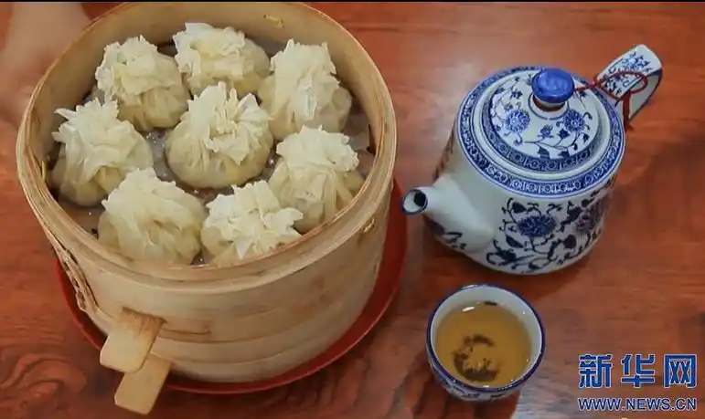 内蒙古地方美食烧麦.