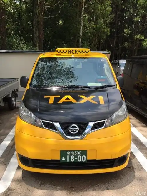 尼桑nv200出租车