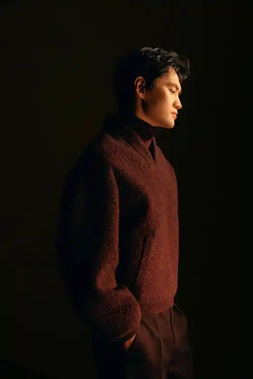 演员袁弘:能做到不主动迎合,已经不错