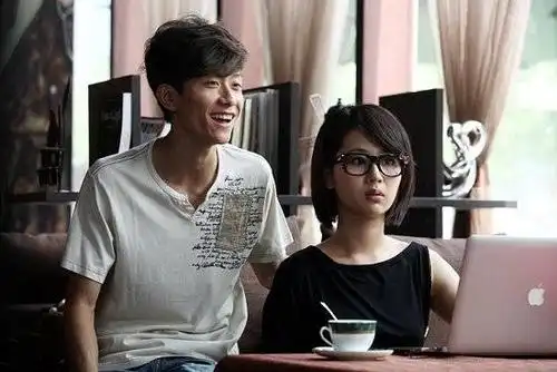 张一山杨紫扮演情侣 弟弟失"初吻"(图)