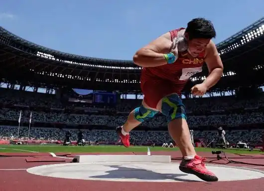 上海女子铅球运动员宋佳媛表示,希望在世锦赛发挥最好水平,同时为巴黎