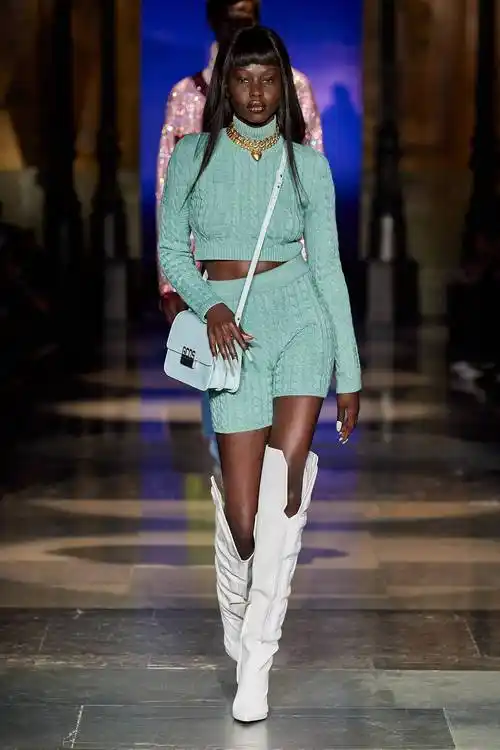 gcds2020秋冬高级成衣发布秀_2020milan,米兰时装周图片_t台展示