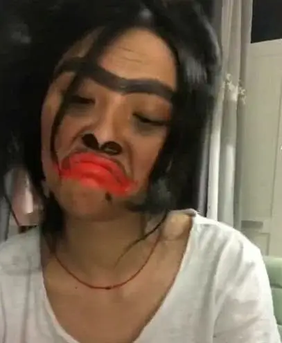 抖音如花丑女被骂卸妆露真颜后网友孩子名字已想好