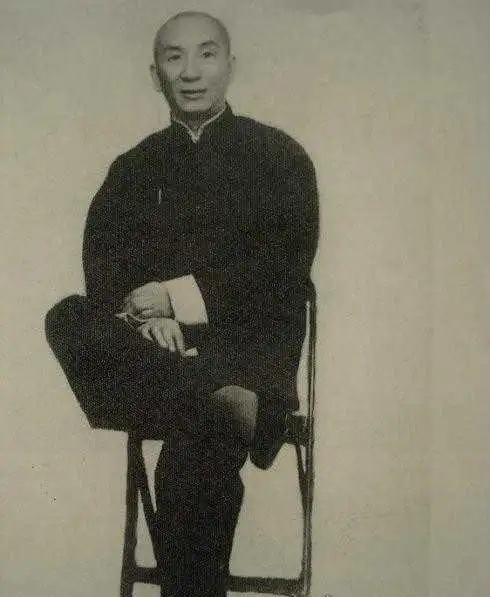 真实的叶问厉害吗师承咏春拳传人曾用手将枪芯压弯