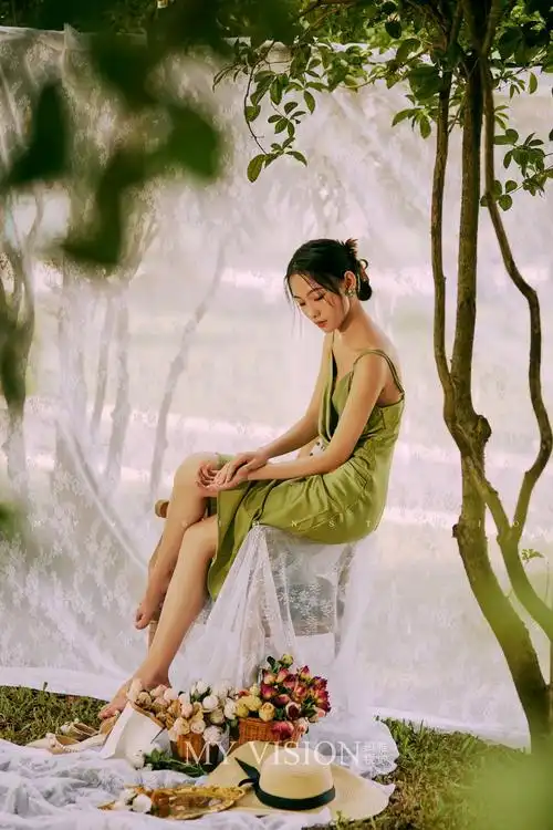 摄影师邹达的写真摄影作品《外景置景》