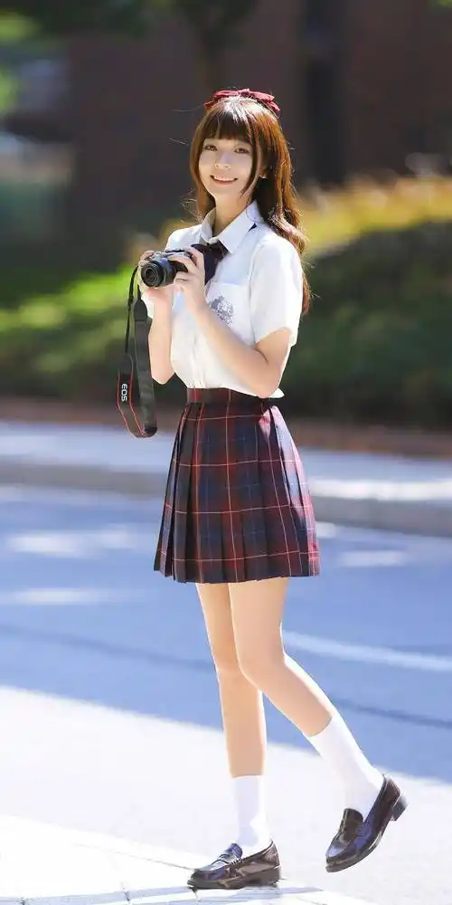 清纯甜美jk制服少女户外写真手机壁纸
