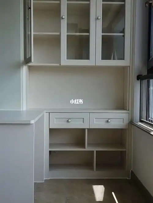 太阳公馆阳台书桌实景案例