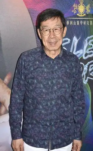 86岁胡枫驰骋香港娱乐圈65年仍不言退,有意88岁再开破纪录演唱会