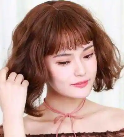洋气的短发中卷全头烫发型,时髦个性这样选
