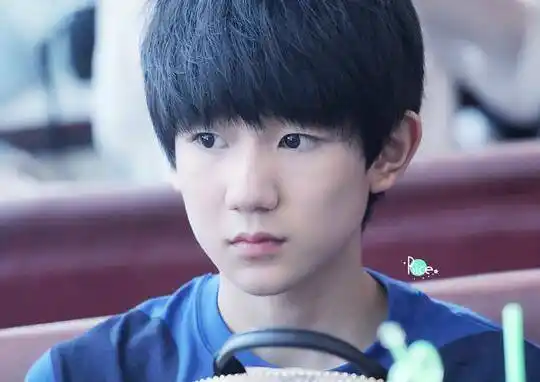 重庆南开中学王源 南开中学校草王源