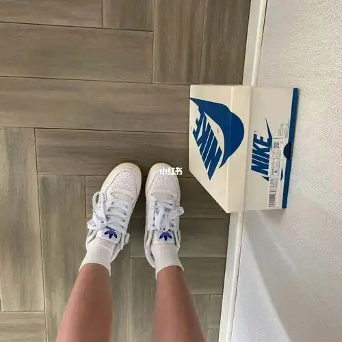 nike定制   #forum   #百搭小白鞋   #小白鞋   #朴彩英   #rose