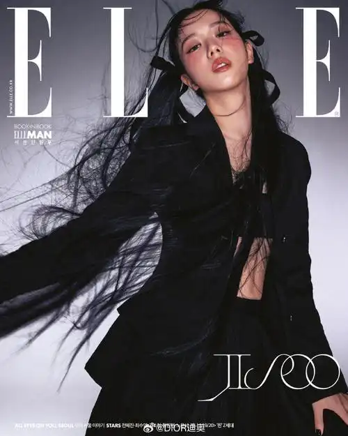 迪奥全球品牌大使金智秀(jisoo)@sooyaaa_智秀身着迪奥二零二三秋冬