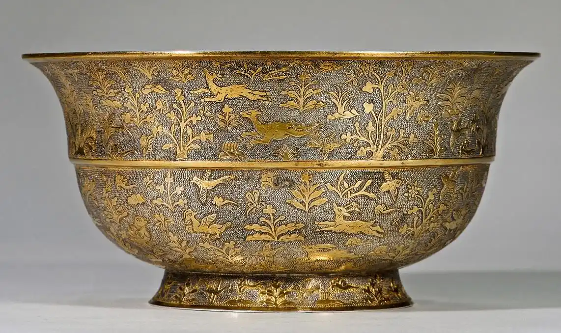 稀世珍宝:唐代银鎏金瑞兽纹碗,卖到了60万元