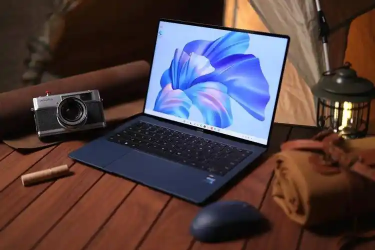 原创墨蓝色华为matebookxpro2022微绒典藏版图赏笔记本居然能这么美