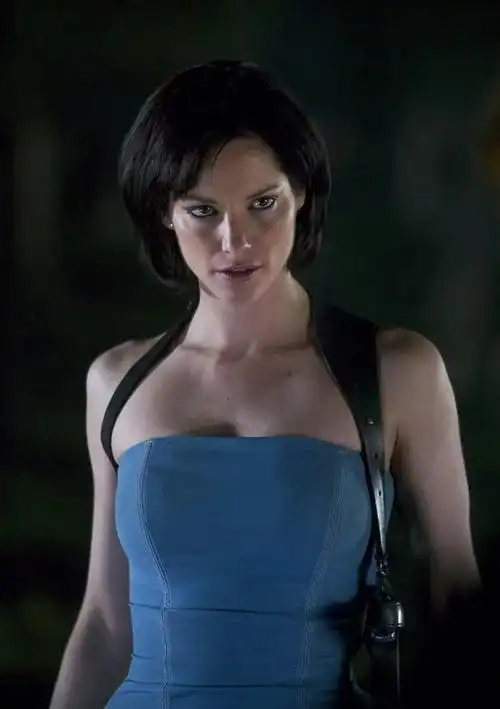 生化危机jill valentine(生化危机2吉尔扮演者)-游戏问答-三国之家