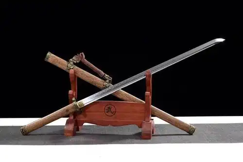 烧刃唐直刀-狂狮,传统覆土烧刃工艺,刃纹行云流水,太漂亮了?