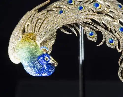 莫卧儿帝国的众多奇珍异宝,其中一把匕首依旧珍藏于皇室!