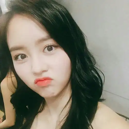 韩国女爱豆头像金所炫