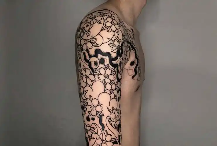 老传统五分袖半甲樱花(2)_江苏省苏州市纹身店-谛酉刺青,江苏省苏州市