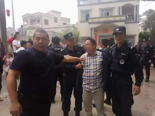 【茂名特警】严打"电诈"不停歇