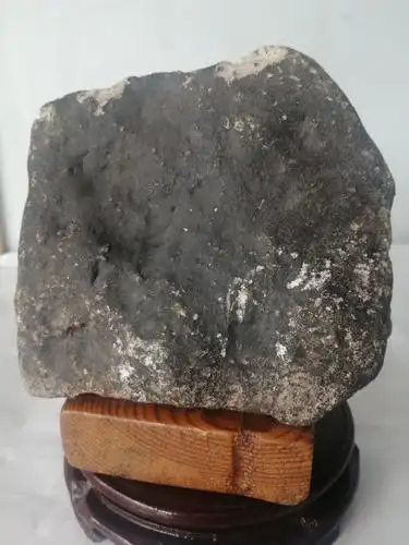 石陨石——无磁