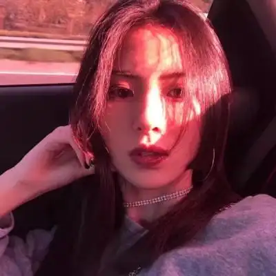 成熟稳重气质女生微信头像/允言