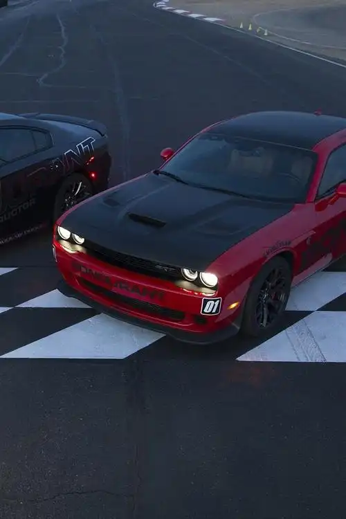 壁纸 道奇挑战者srt车,两辆超级跑车 2560x1600 hd 高清壁纸, 图片