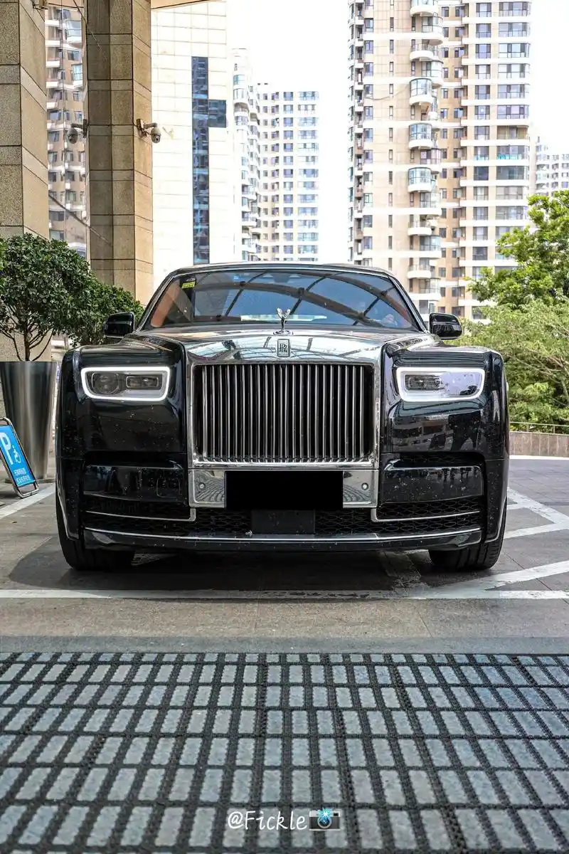请欣赏 rolls-royce phantom#劳斯莱斯 # - 抖音