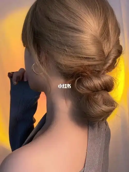 韩式低马尾法式低丸子超简单秋冬发型教程