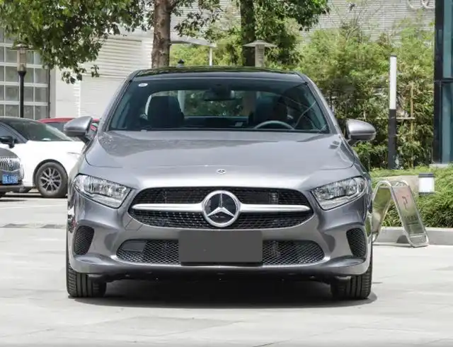 二十多万就能拥有一台奔驰,配1.3t 7dct动力,车主:不如买国产