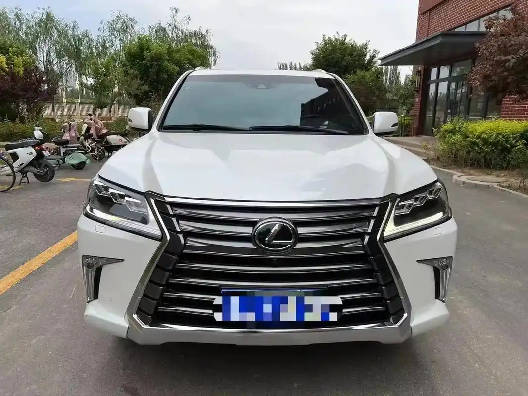 20年7月上牌4万公里雷克萨斯 570中规八座尊贵豪华版全 - 抖音