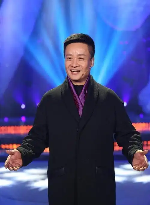 歌唱家阎维文今生最大的幸福就是回到家能喊一声妈