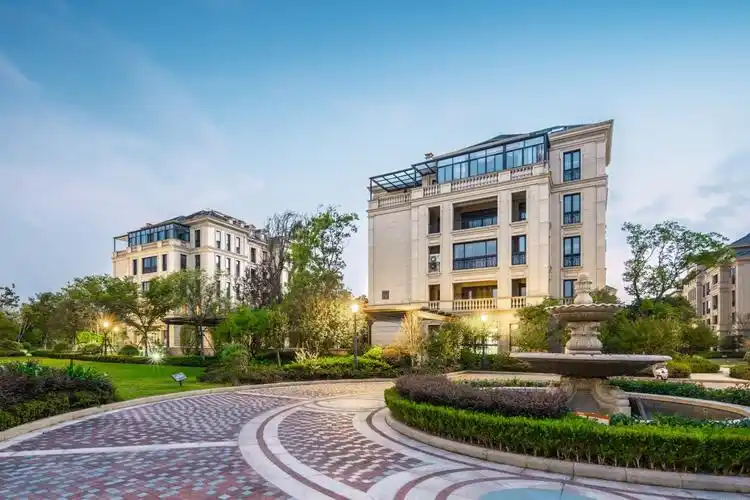 浙江绿城利普建筑设计有限公司 >安吉玫瑰园       品质与细节的雕琢