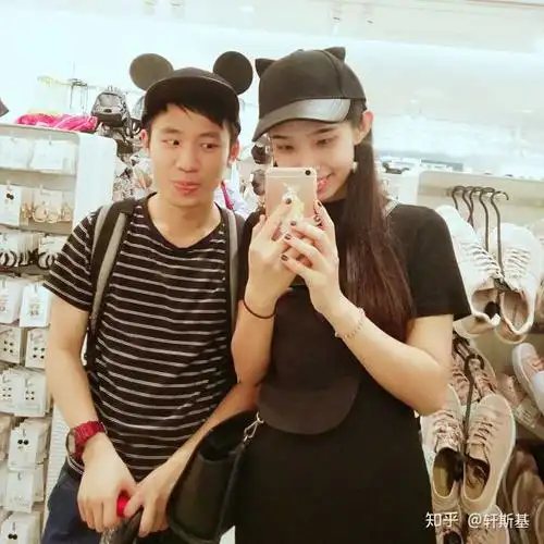 找一个比自己高的女朋友是一种什么体验?