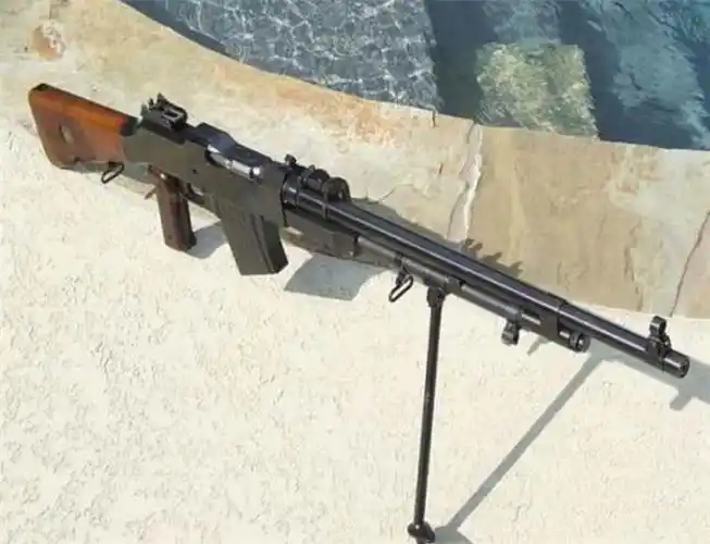 这款芬兰轻机枪精准度非常高,为什么它在战场上却恶评如潮?