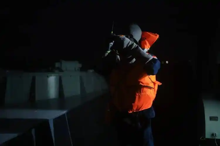 昼夜不停海口舰开展实战化训练