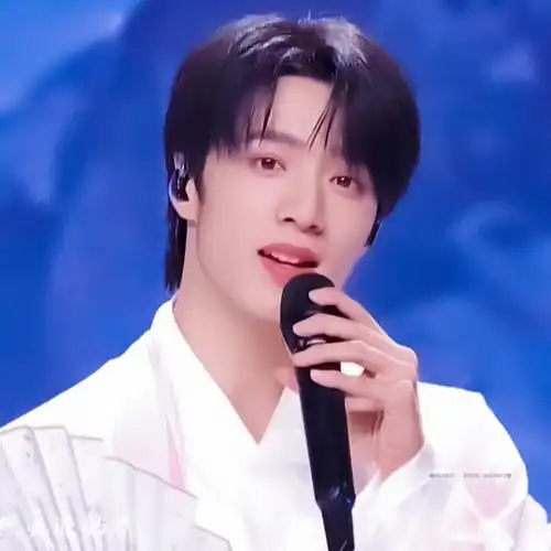 78刘耀文头像 原黄丞染