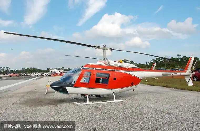 贝尔206直升机在地面