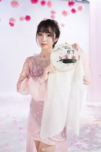 韦欢,rap担当(没错中国风rap)