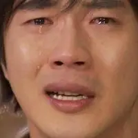 男生哭泣流泪的帅气头像男生_微信头像图片大全